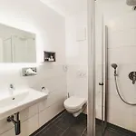 Dorfschaenke & Apartmenthaus ديغندورف