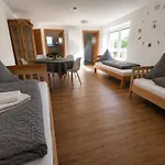 Dorfschaenke & Apartmenthaus بيت ضيافة ديغندورف