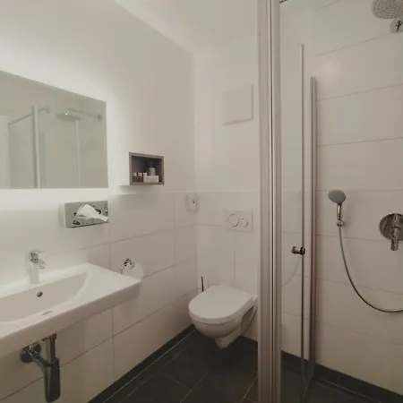 Dorfschaenke & Apartmenthaus 3*