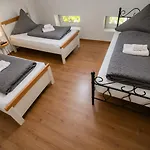 Dorfschaenke & Apartmenthaus 3* Ντέγκεντορφ