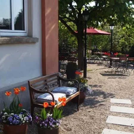 Dorfschaenke Deggendorf Ferienwohnungen & Hotelzimmer & Biergarten, E-Bike-Verleih Kostenlos 3* Deggendorf