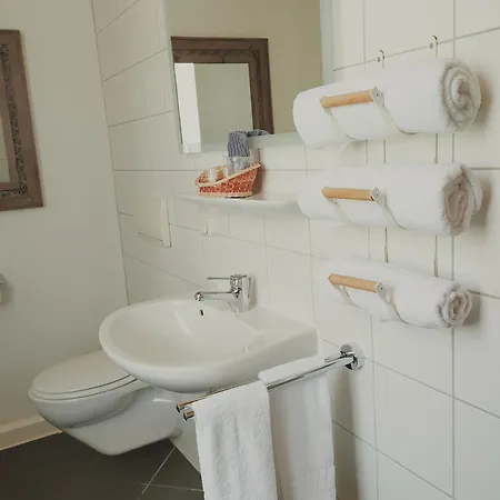 Dorfschaenke & Apartmenthaus Pensión Deggendorf