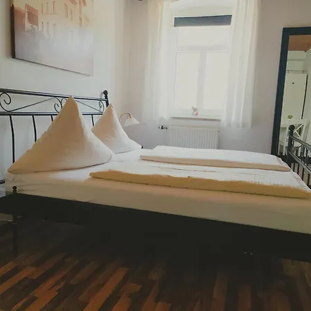 Dorfschaenke Deggendorf Ferienwohnungen & Hotelzimmer & Biergarten, E-Bike-Verleih Kostenlos