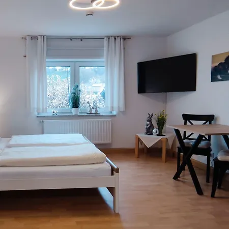 Dorfschaenke & Apartmenthaus 게스트하우스 데젠돌프